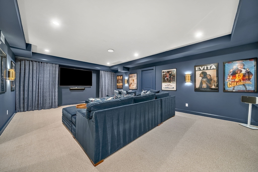 79 Walnut Rd