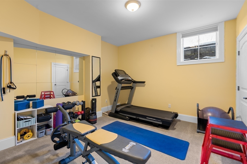 22 Pine Ridge Rd