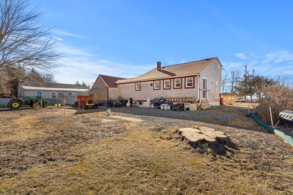 123 Jeffreys Neck Rd