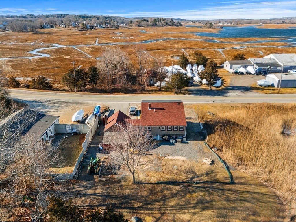 123 Jeffreys Neck Rd