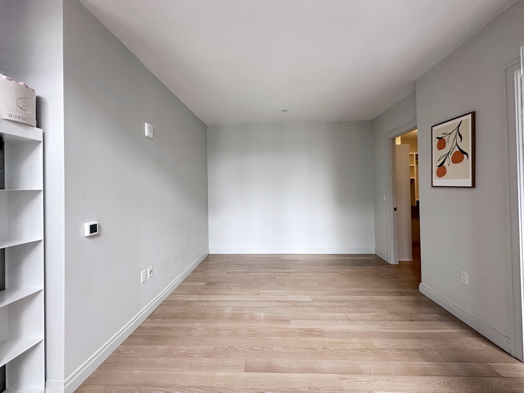 135 Seaport Boulevard # 1705