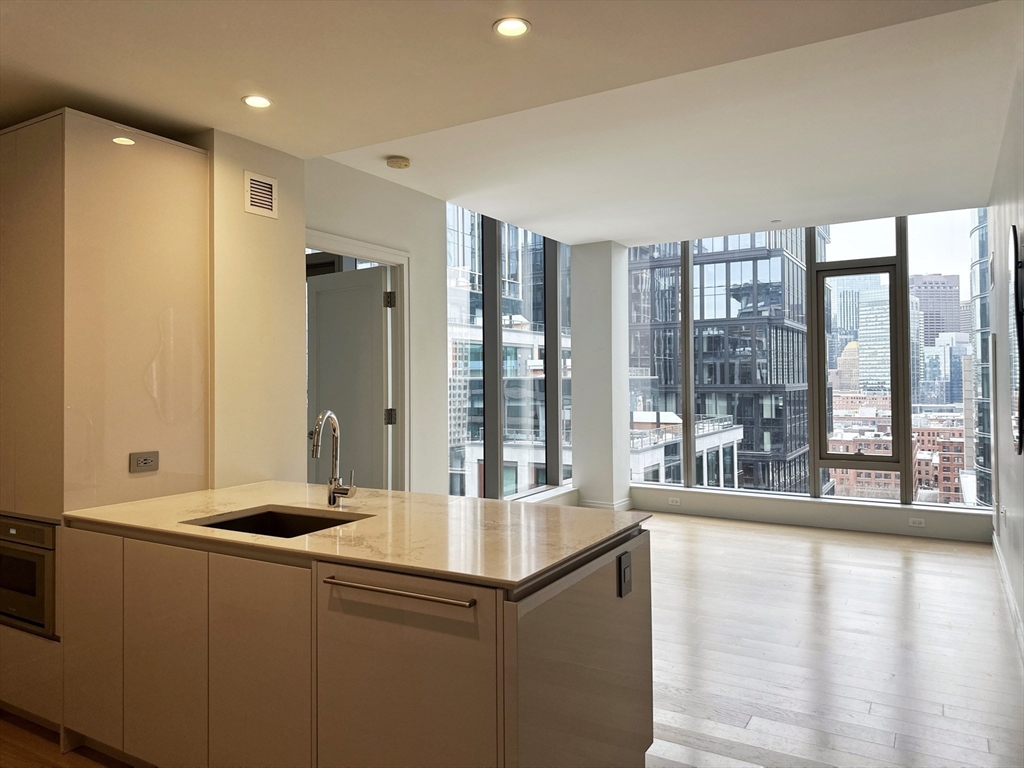 135 Seaport Boulevard # 1705