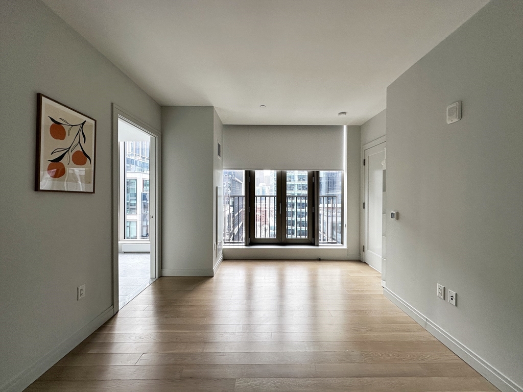 135 Seaport Boulevard # 1705