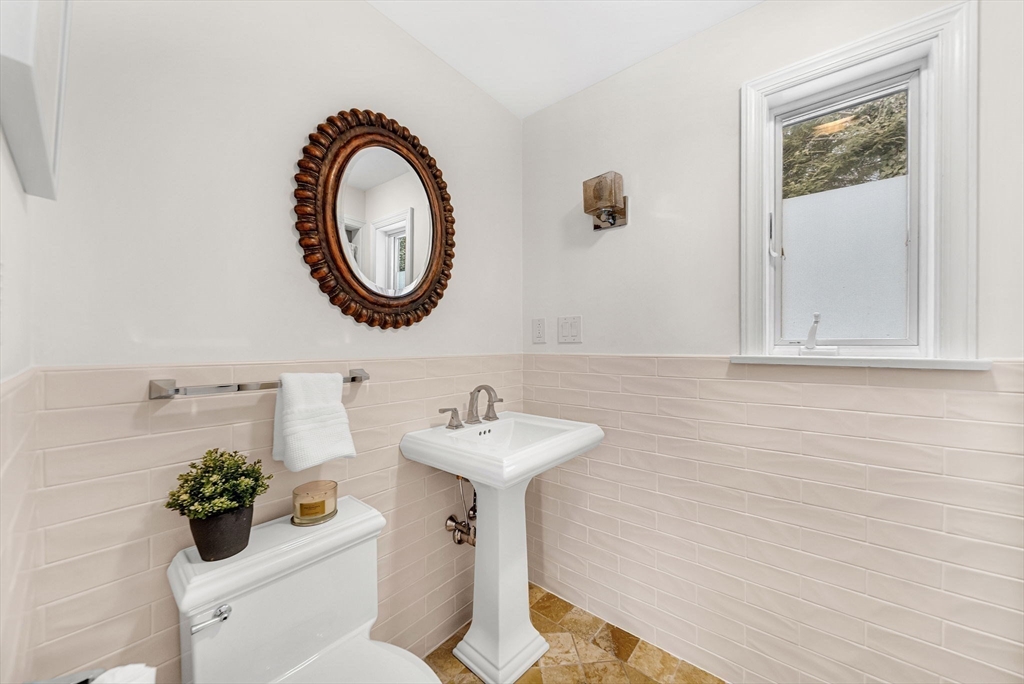 266 Langley Rd # 1