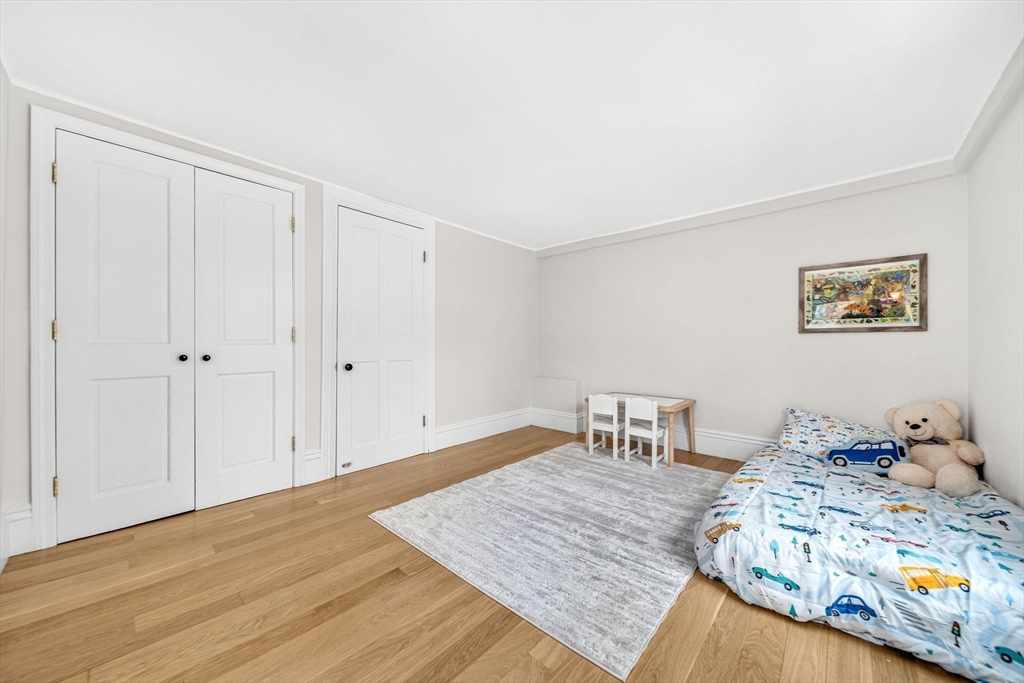 266 Langley Rd # 1