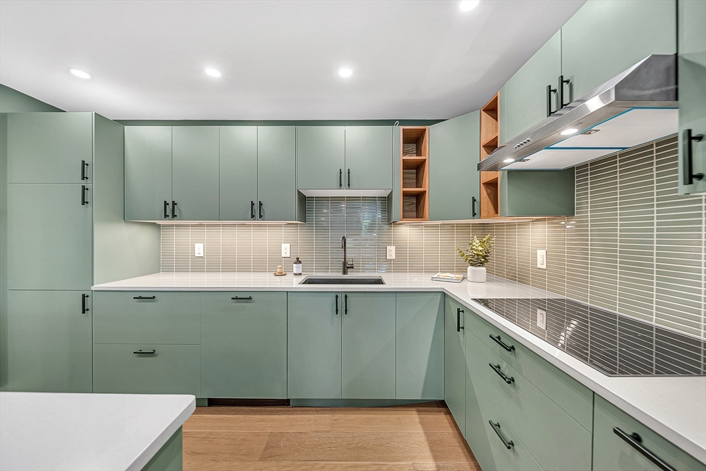 935 Washington St # 8