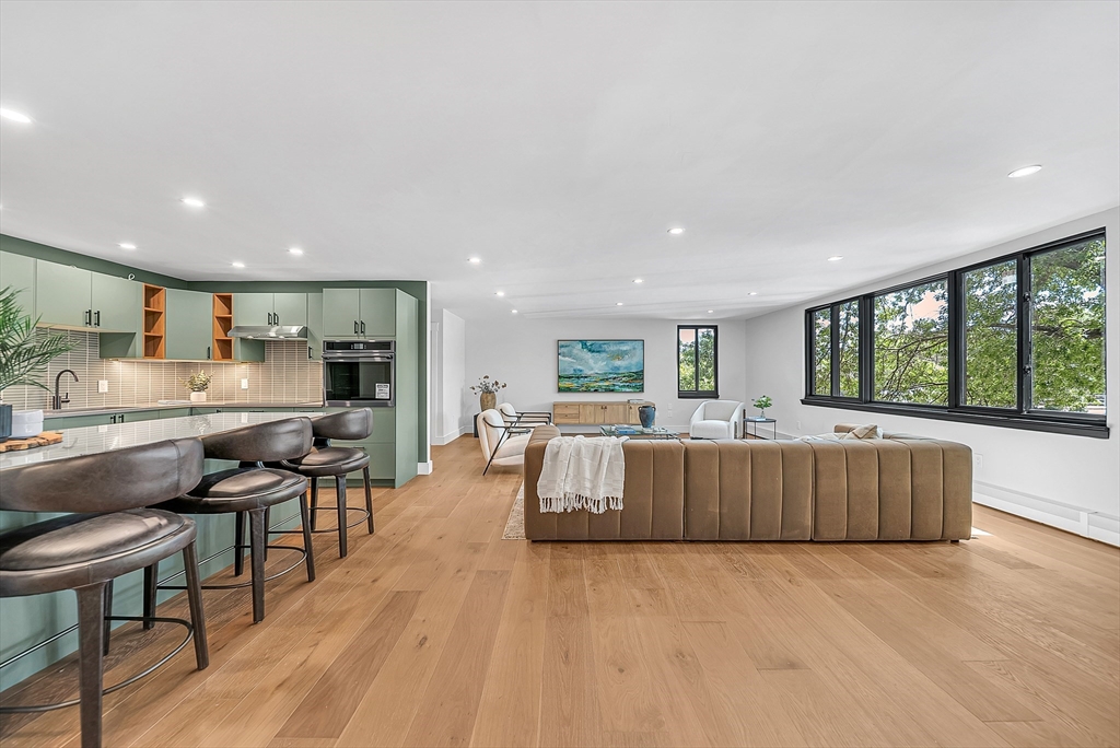 935 Washington St # 8