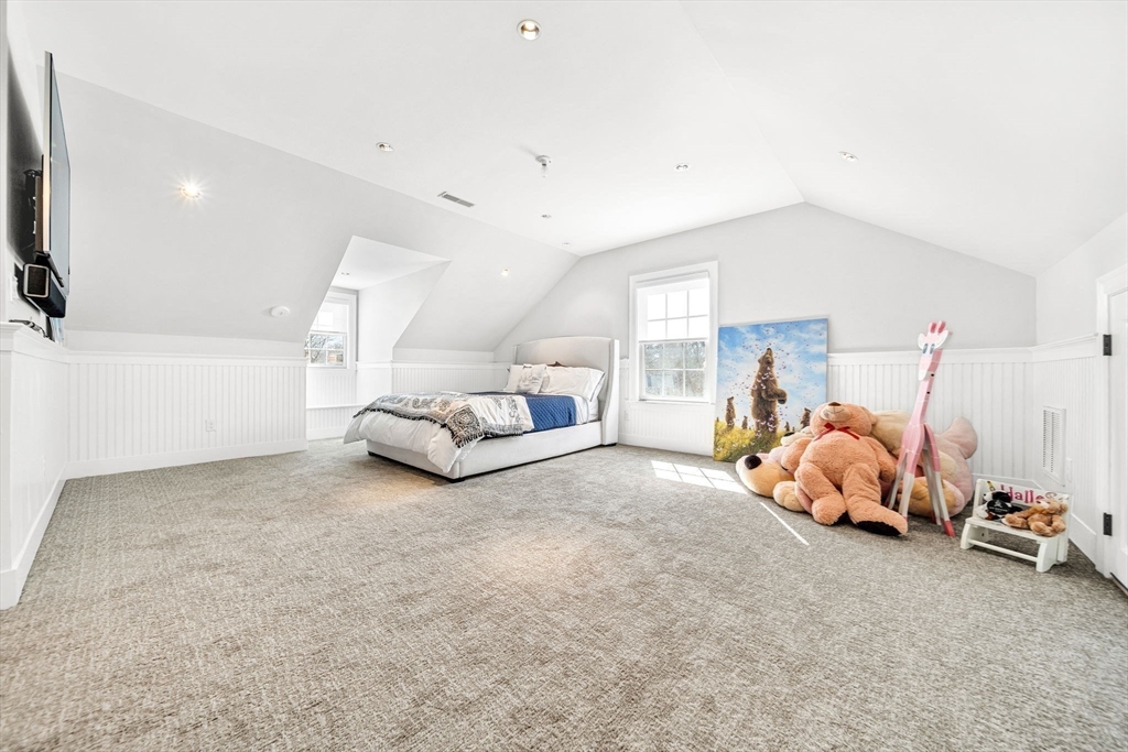 27 Garrison Rd