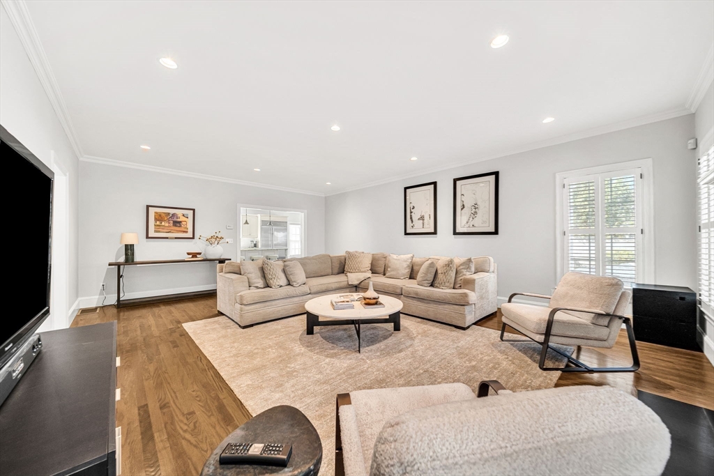 27 Garrison Rd