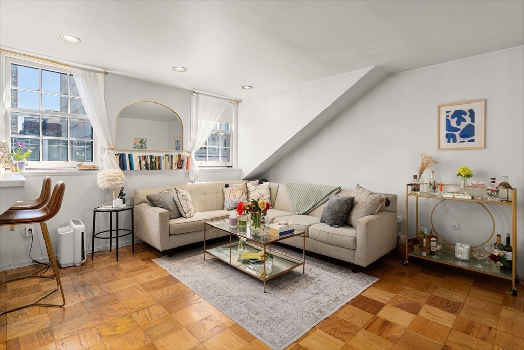 17 Bowdoin St Unit: 5B&C