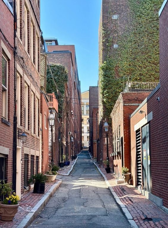 17 Bowdoin St Unit: 5B&C
