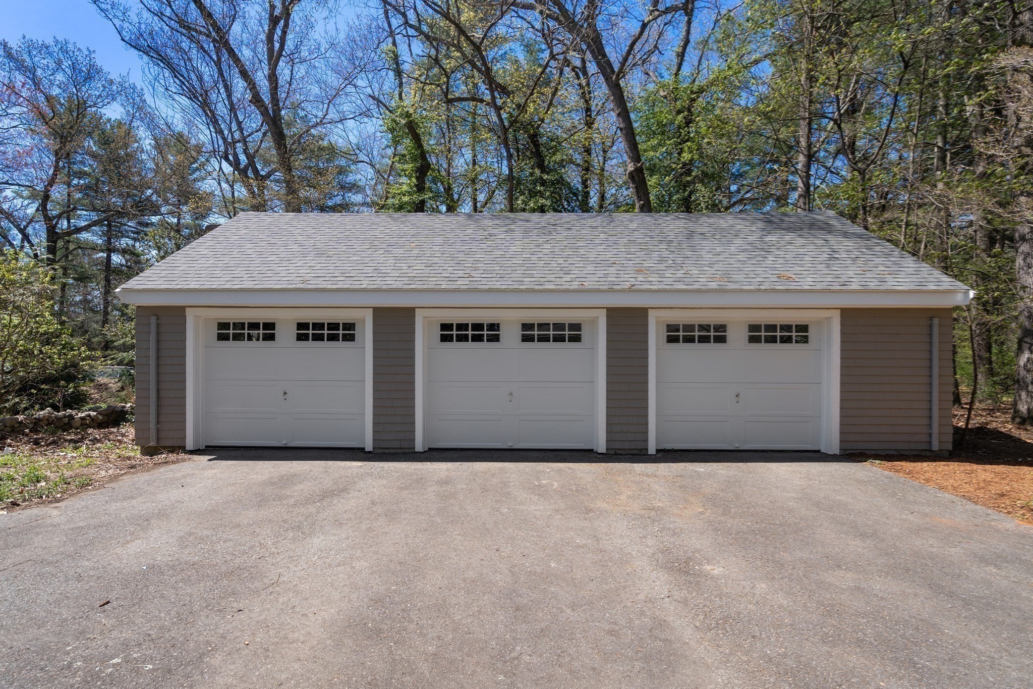 55 Glezen Ln