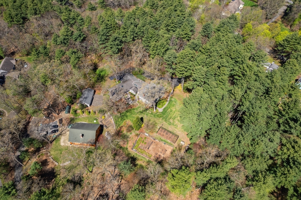 55 Glezen Ln