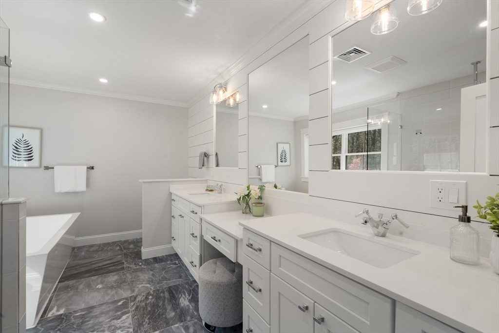 142 Buckskin Dr.