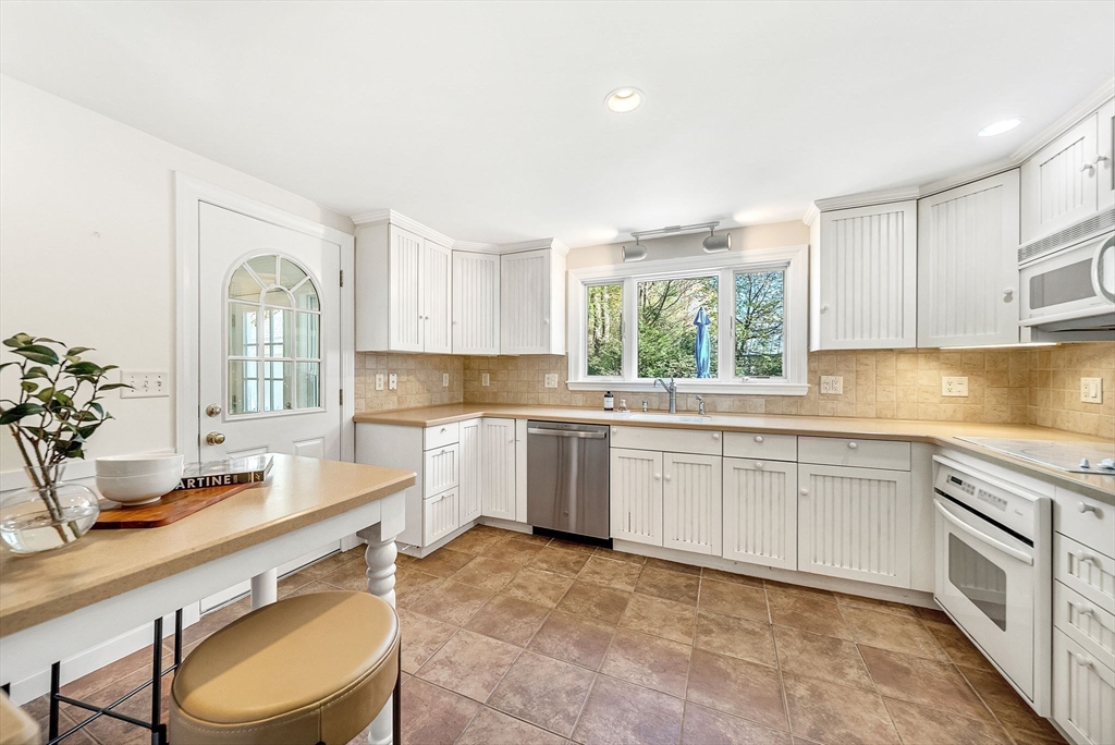 10 Bennett Rd
