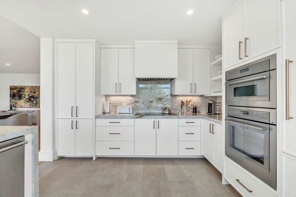 79 Florence # 606S
