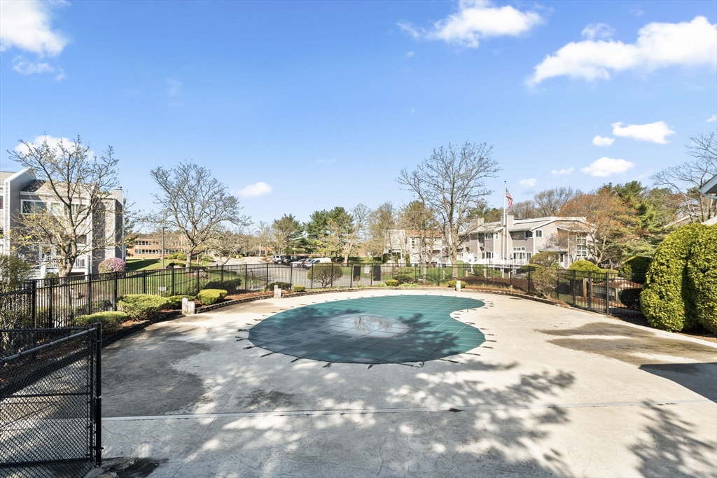 255 North Rd # 10