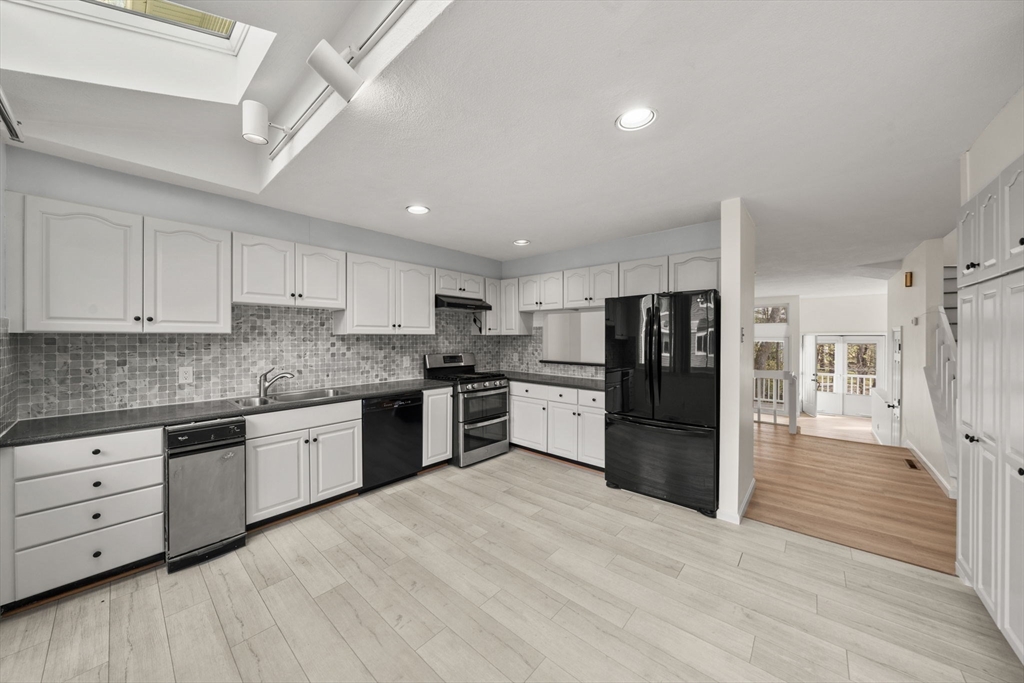 255 North Rd # 10