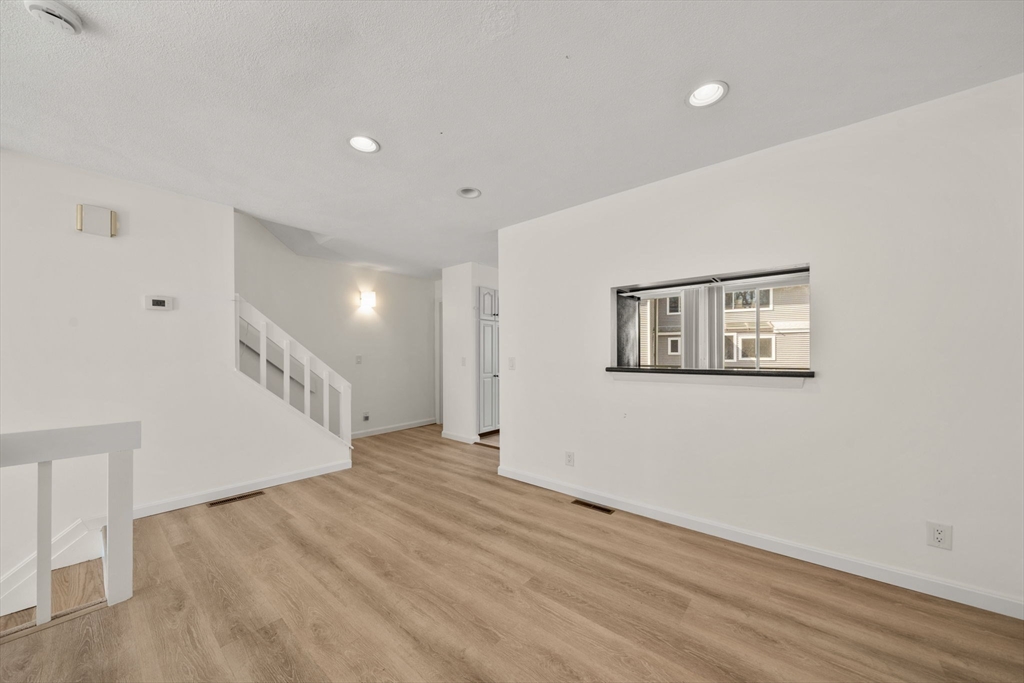 255 North Rd # 10