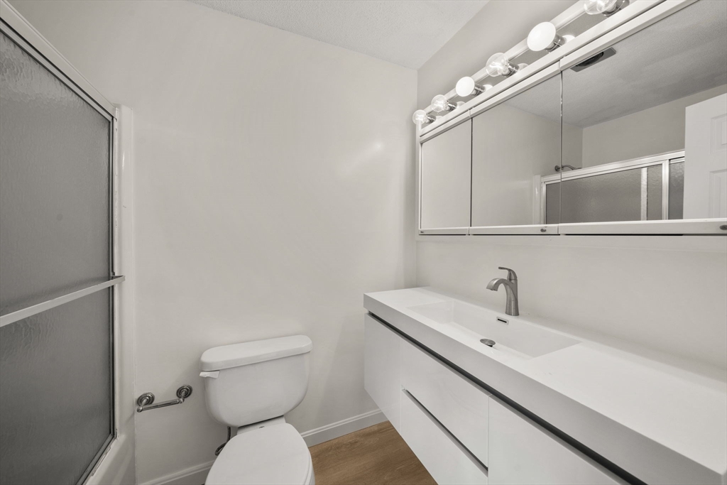 255 North Rd # 10