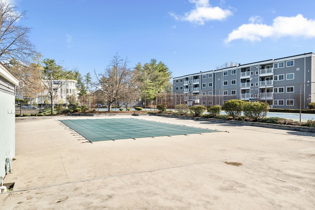 255 North Rd # 10