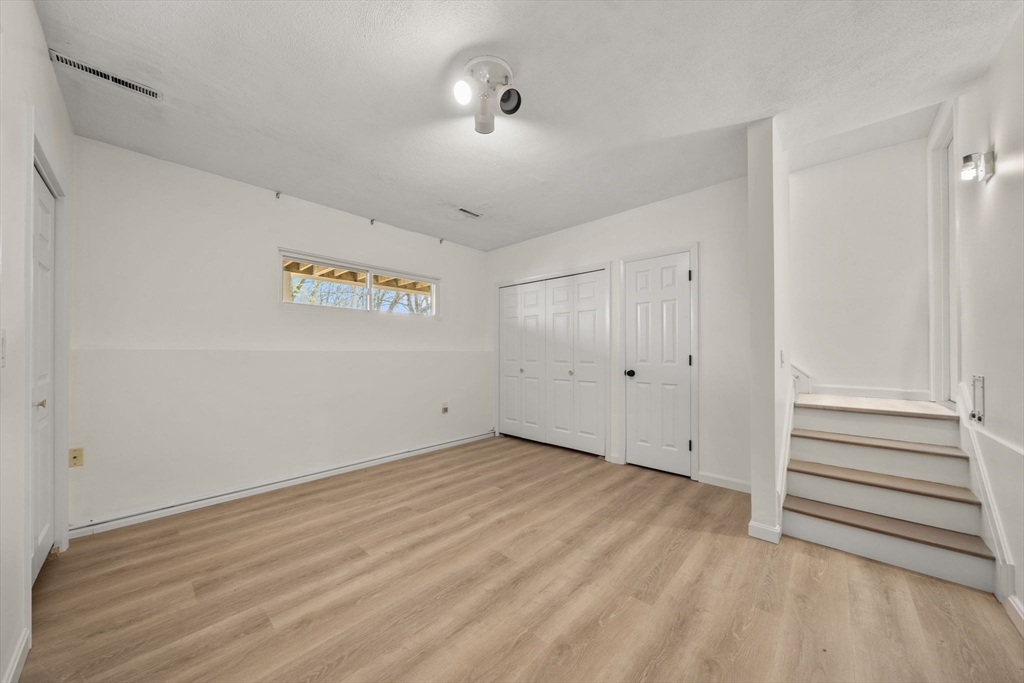 255 North Rd # 10
