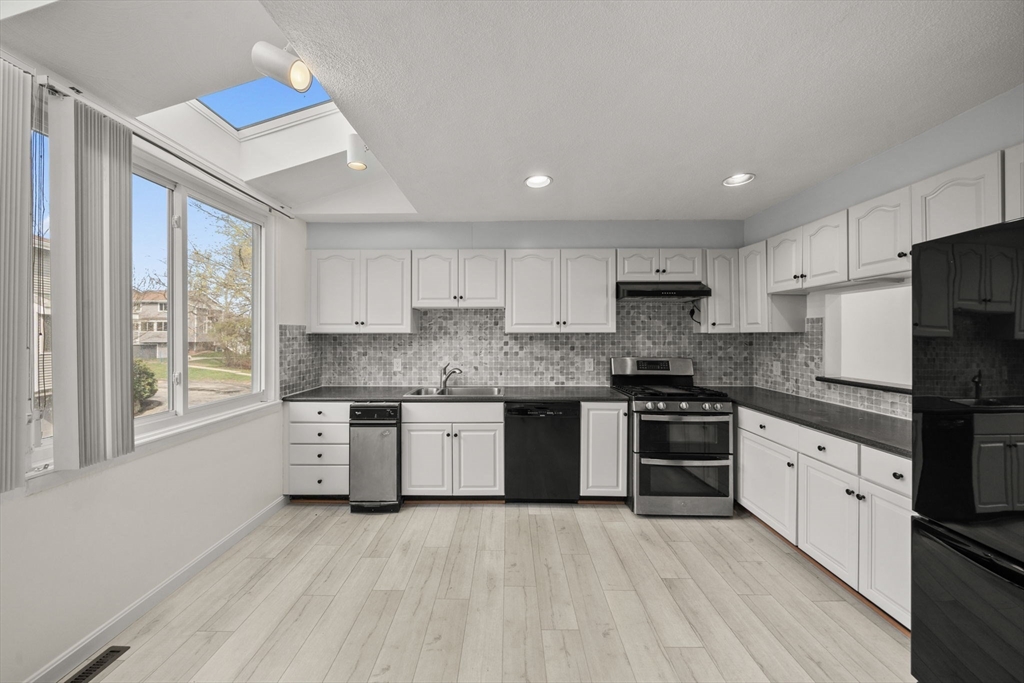 255 North Rd # 10