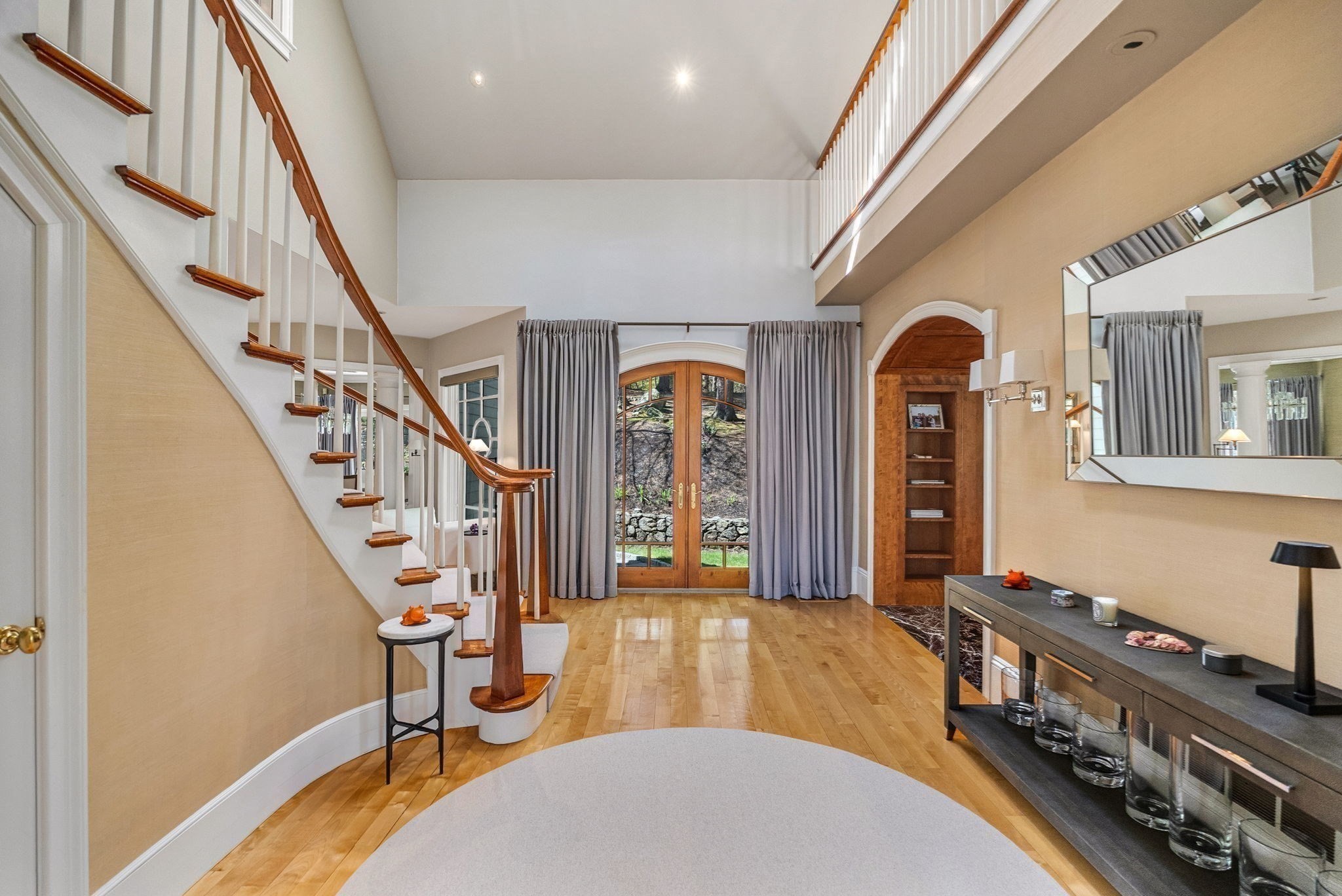 1 Graystone Ln