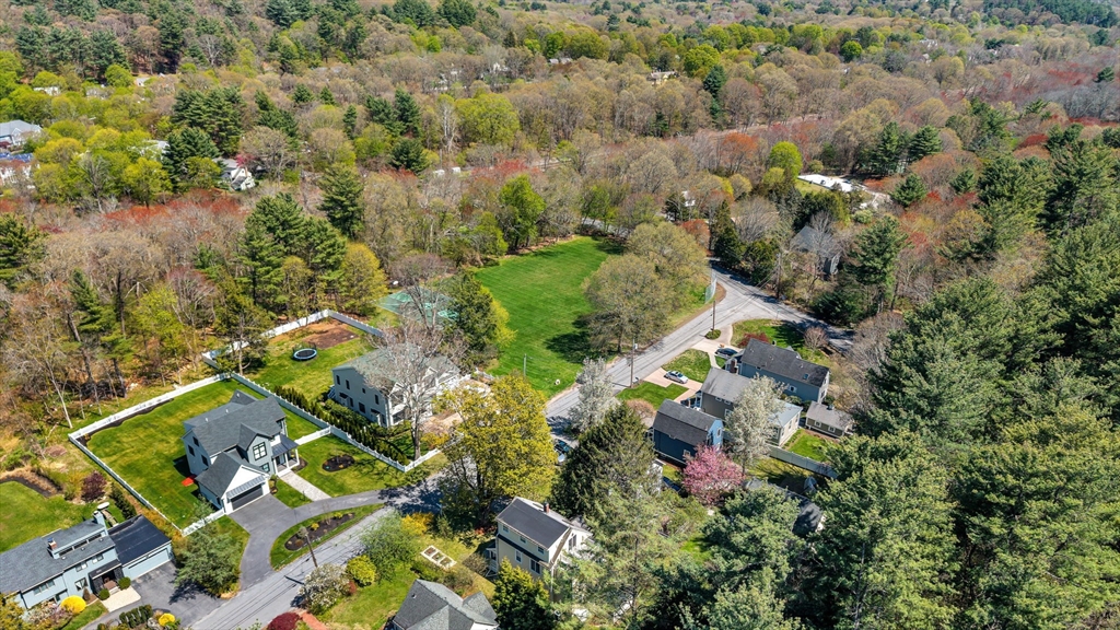 77 Brook Rd