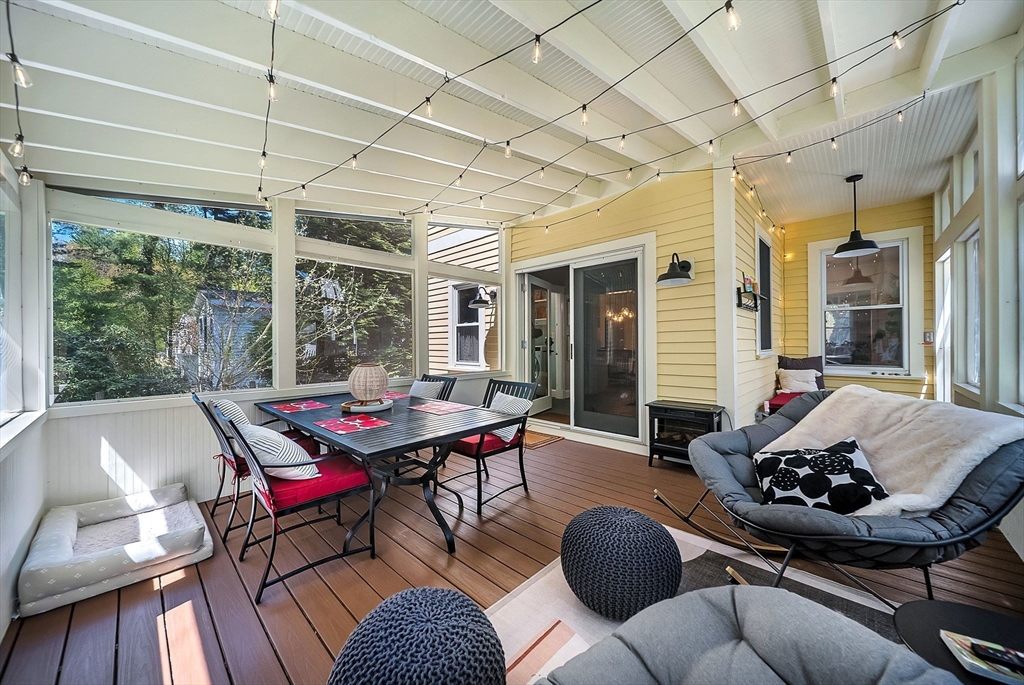 77 Brook Rd