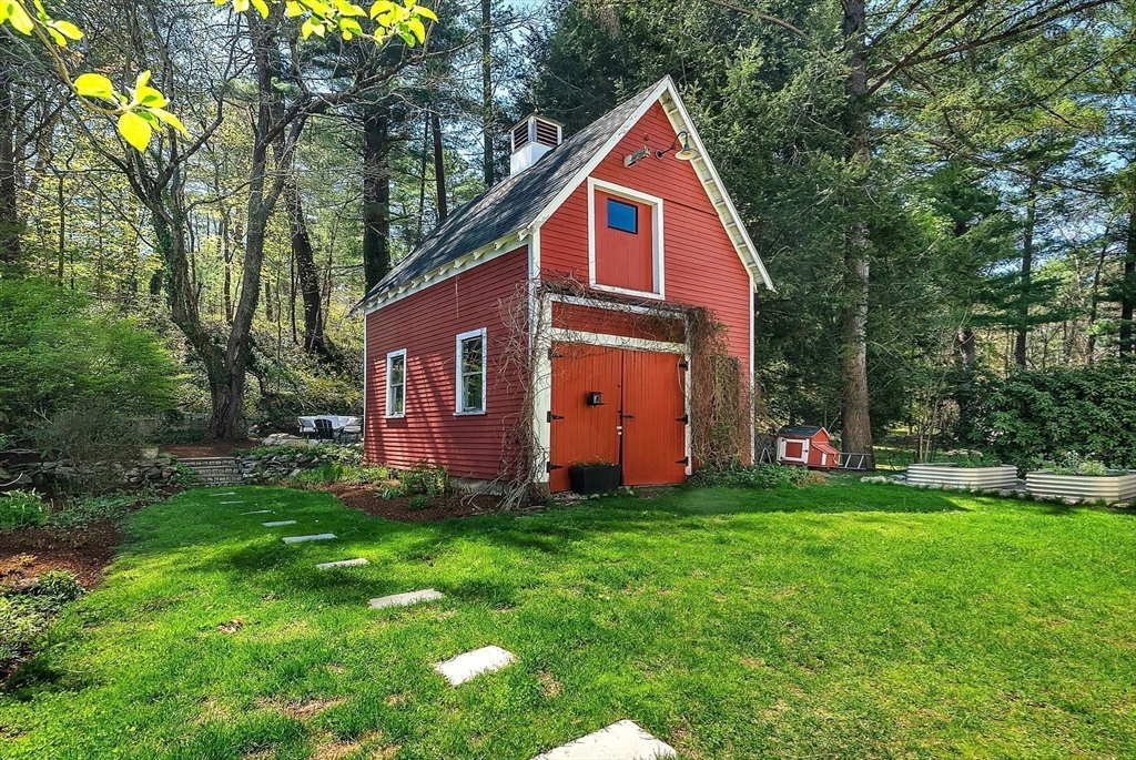 77 Brook Rd