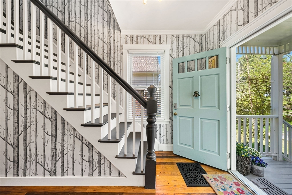77 Brook Rd