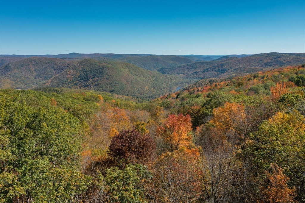 360 Mohawk Trail