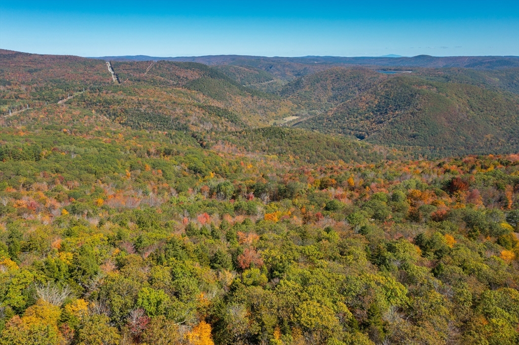 360 Mohawk Trail