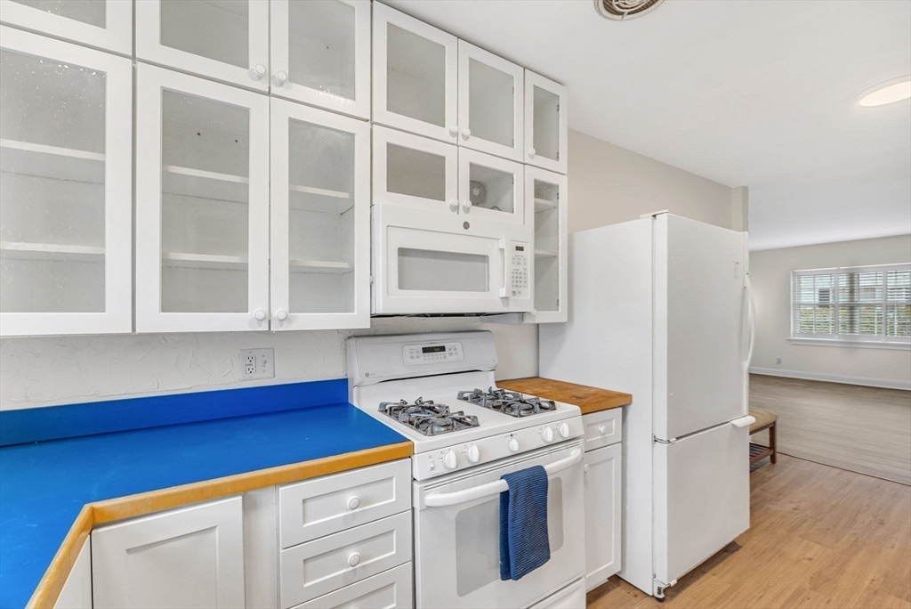 198 Lake Shore Road # 2