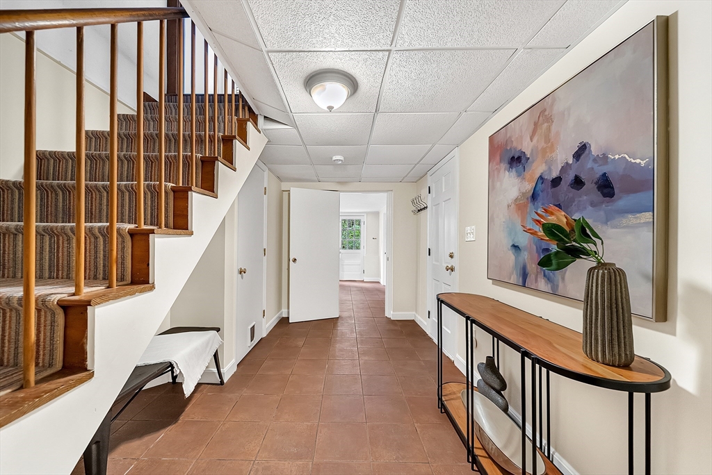 6 Brewster Rd