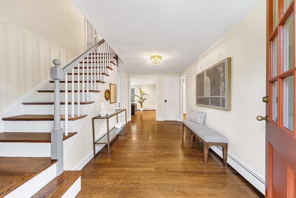 6 Brewster Rd