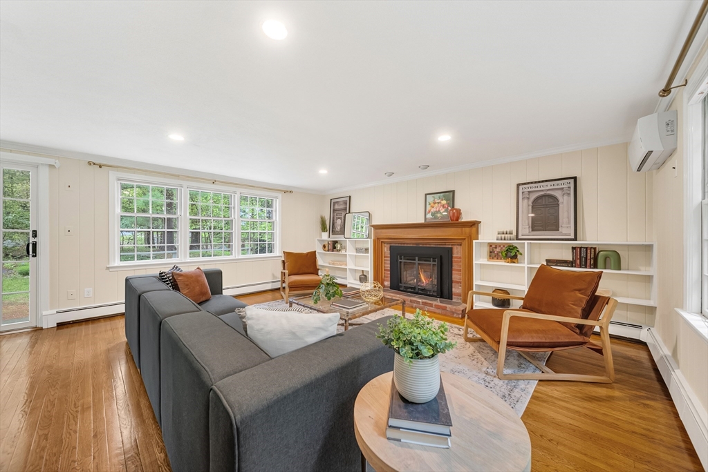 6 Brewster Rd
