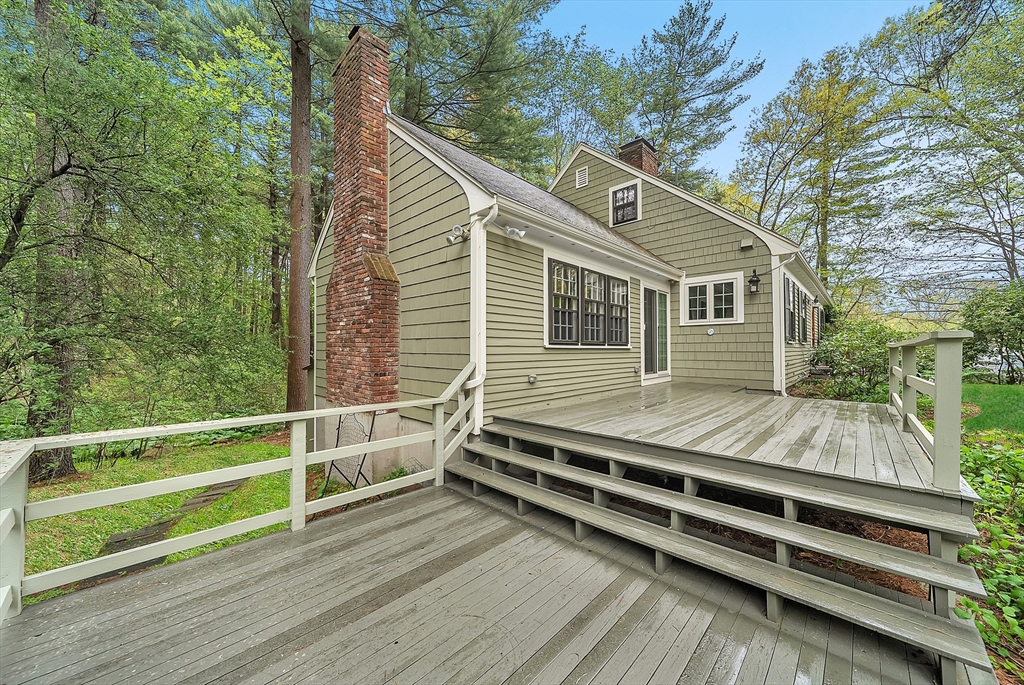 6 Brewster Rd