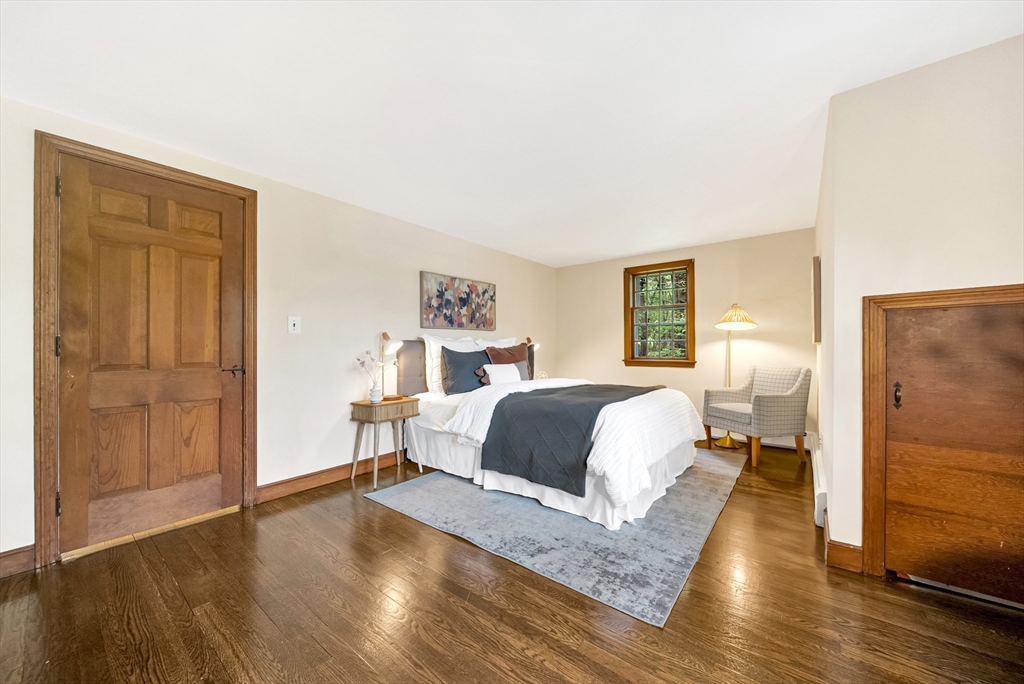 6 Brewster Rd