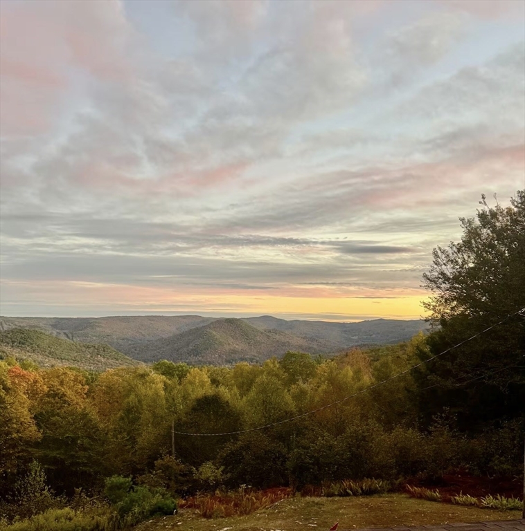 421 Legate Hill Rd
