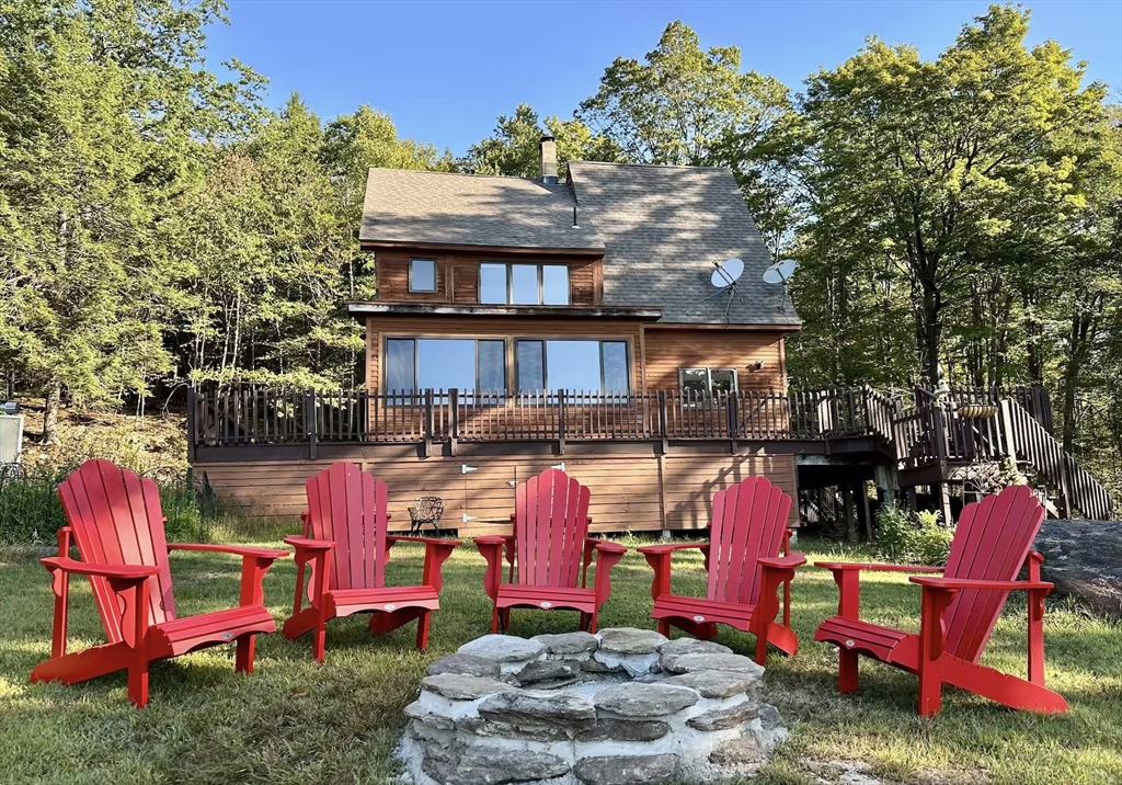 421 Legate Hill Rd