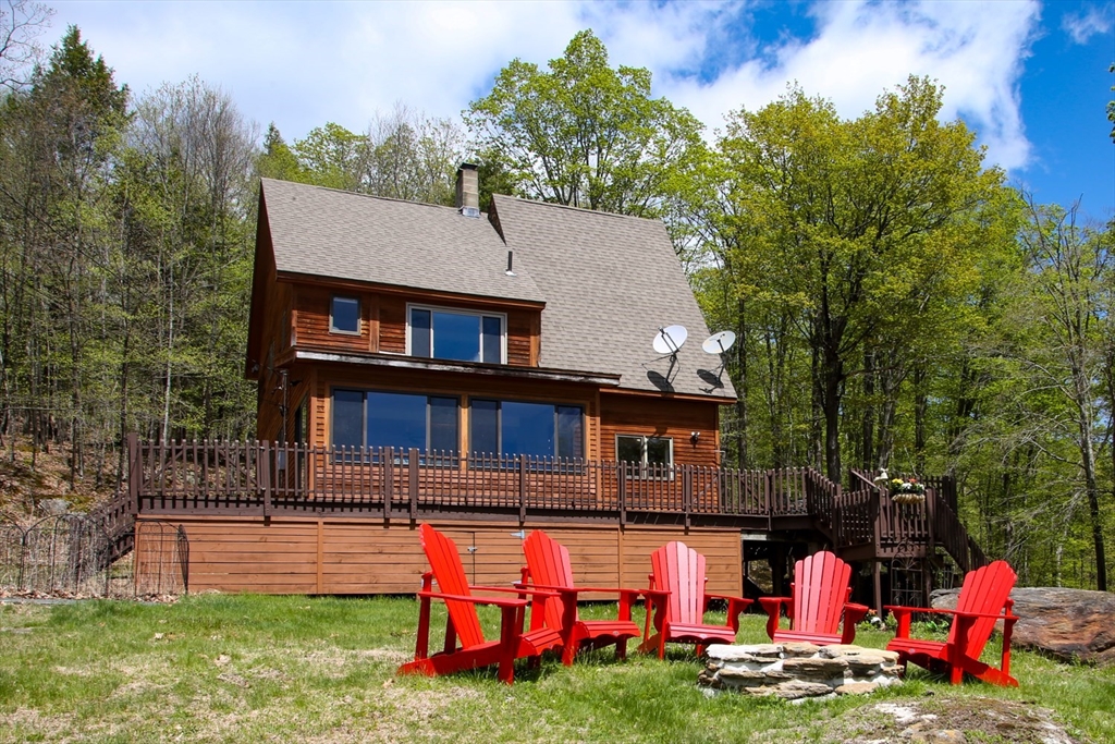 421 Legate Hill Rd