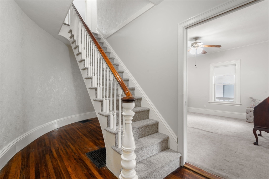 12 Western Ave
