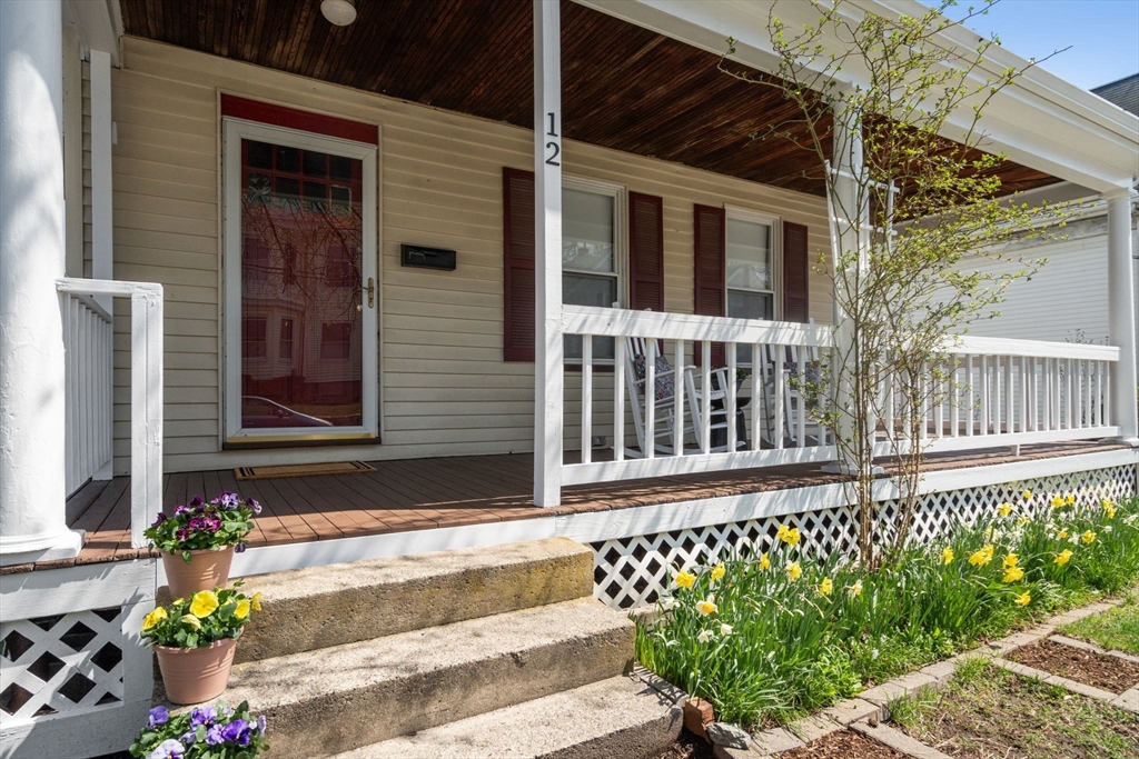 12 Western Ave