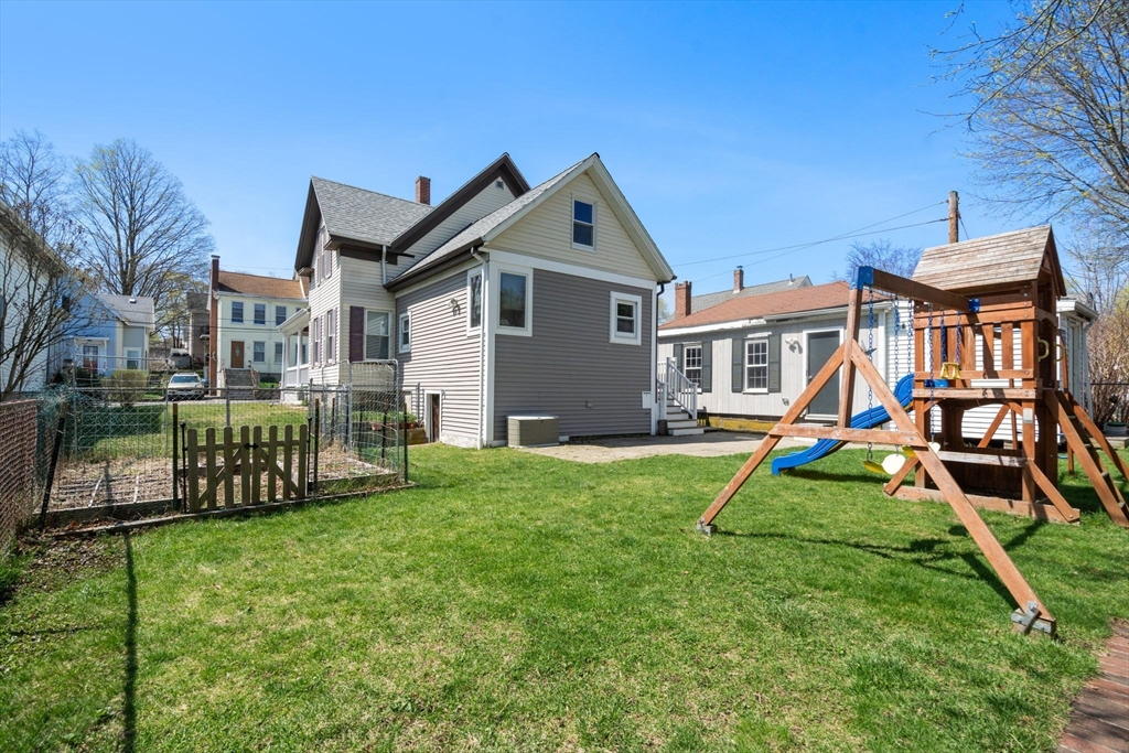 12 Western Ave