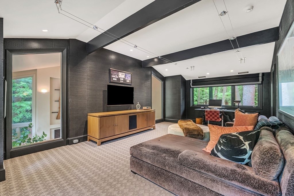 6 Baldwin Circle