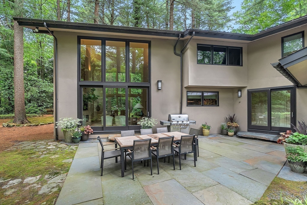 6 Baldwin Circle