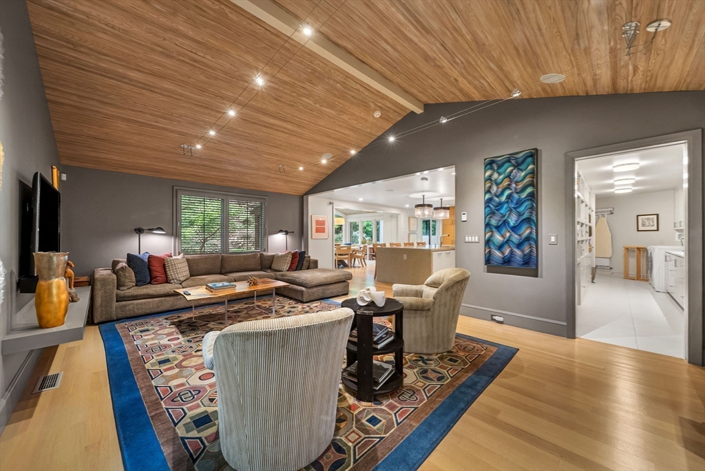 6 Baldwin Circle
