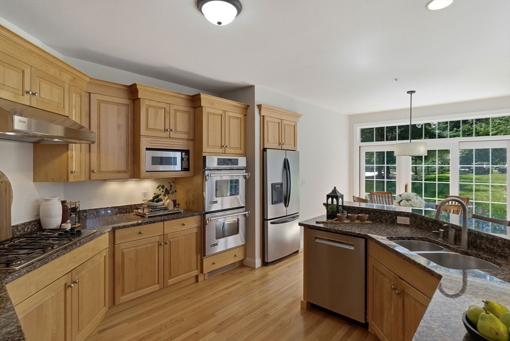72 Sterling Ln